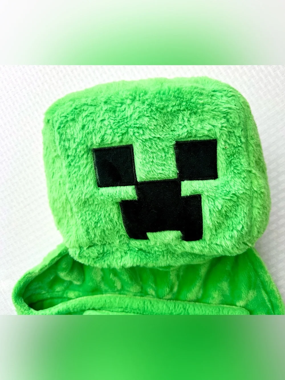 Minecraft Creeper Hooded Wearable Blanket Kids Green Plush 30” x 50” Mojang
